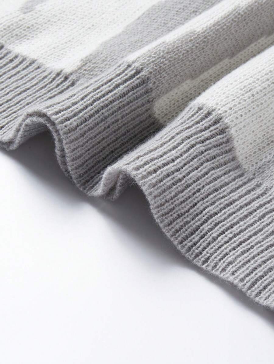 Manfinity Hypemode Casual men's sweater with Round neck, Long Sleeves, and Graphic detail